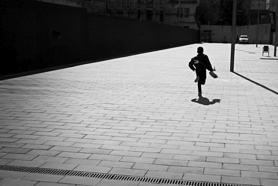 running kid