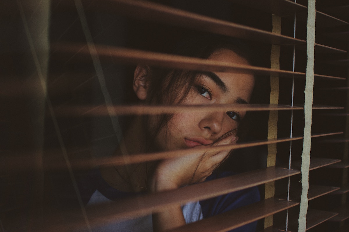 Writer In Malaysia: Girl behind blinds