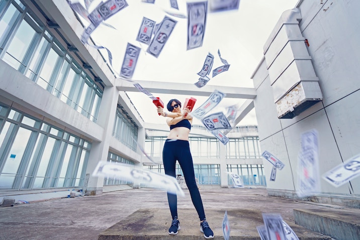 Writer In Malaysia: Girl shooting money