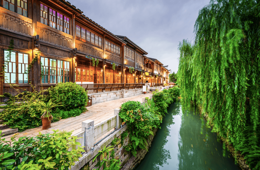 Fuzhou Pic Advertorial - Stuart Danker.png